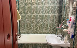 Apartament 2 camere, 2 baloane Gherla central - Poză 5
