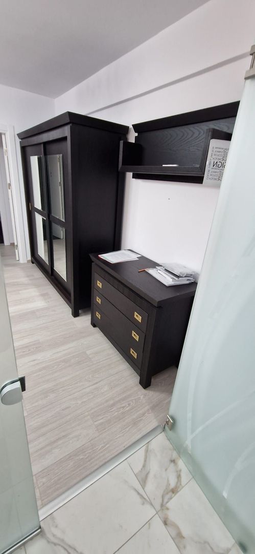 De inchiriat apartament 3 camere Matei Basarab - Poză 2