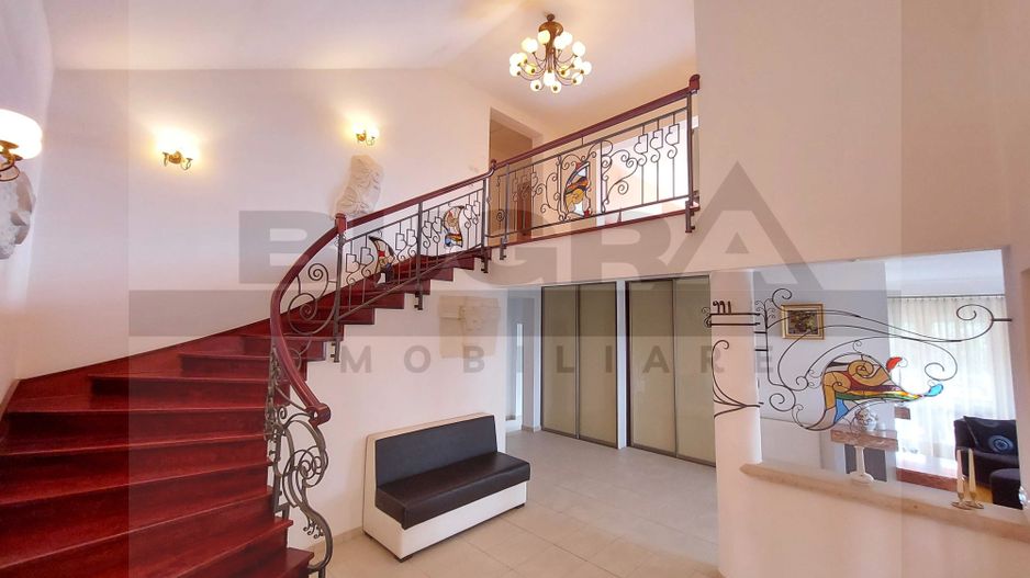 Vila exclusivista 400 mp, teren 2400 mp - zona Faget - Poză 9