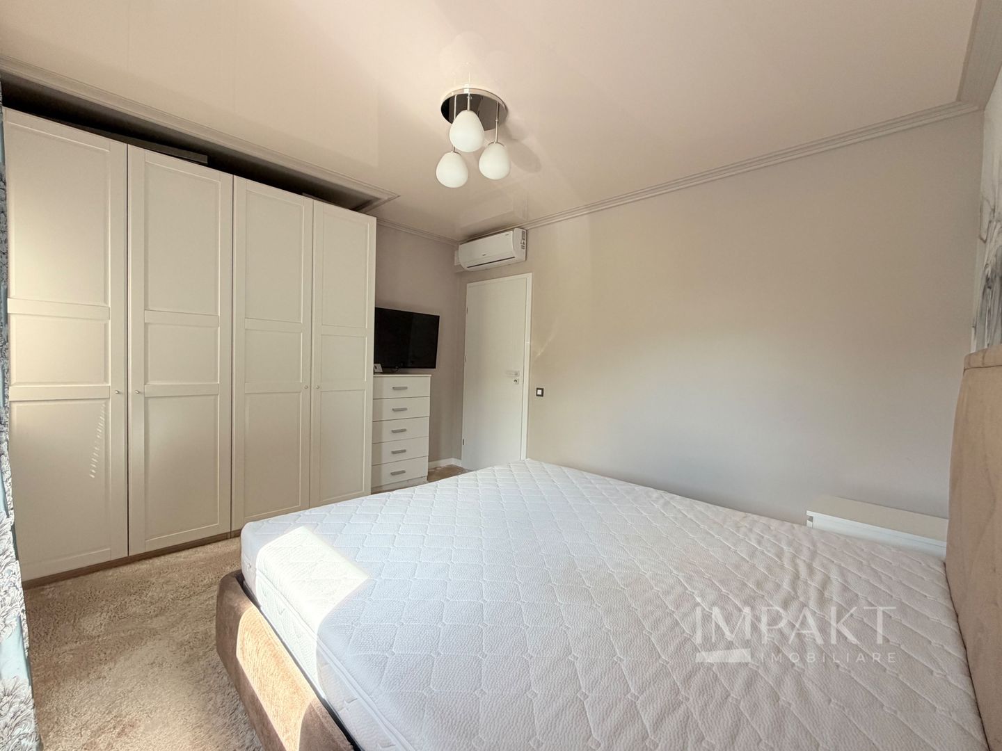 Casa tip cvadruplex in cartierul Buna-Ziua! - Poză 7