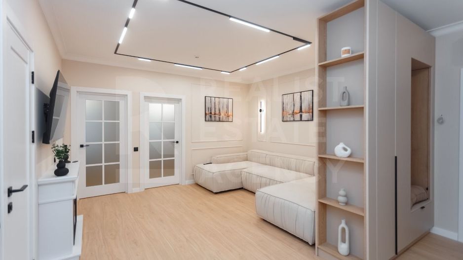 Vânzare, apartament, 3 camere, bulevardul Mircea cel Bătrân, Ciocana - Poză 1