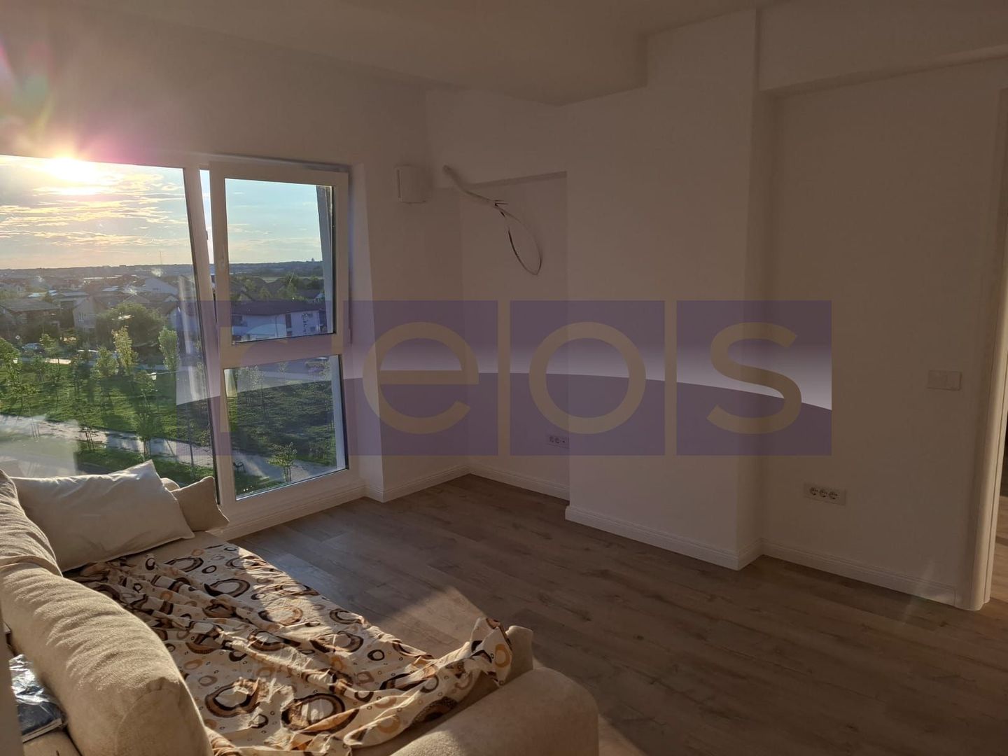 VANZARE 2 CAMERE PLUS BIROU | ZONA BANEASA COMPLEX ANTRACIT | - Poză 1
