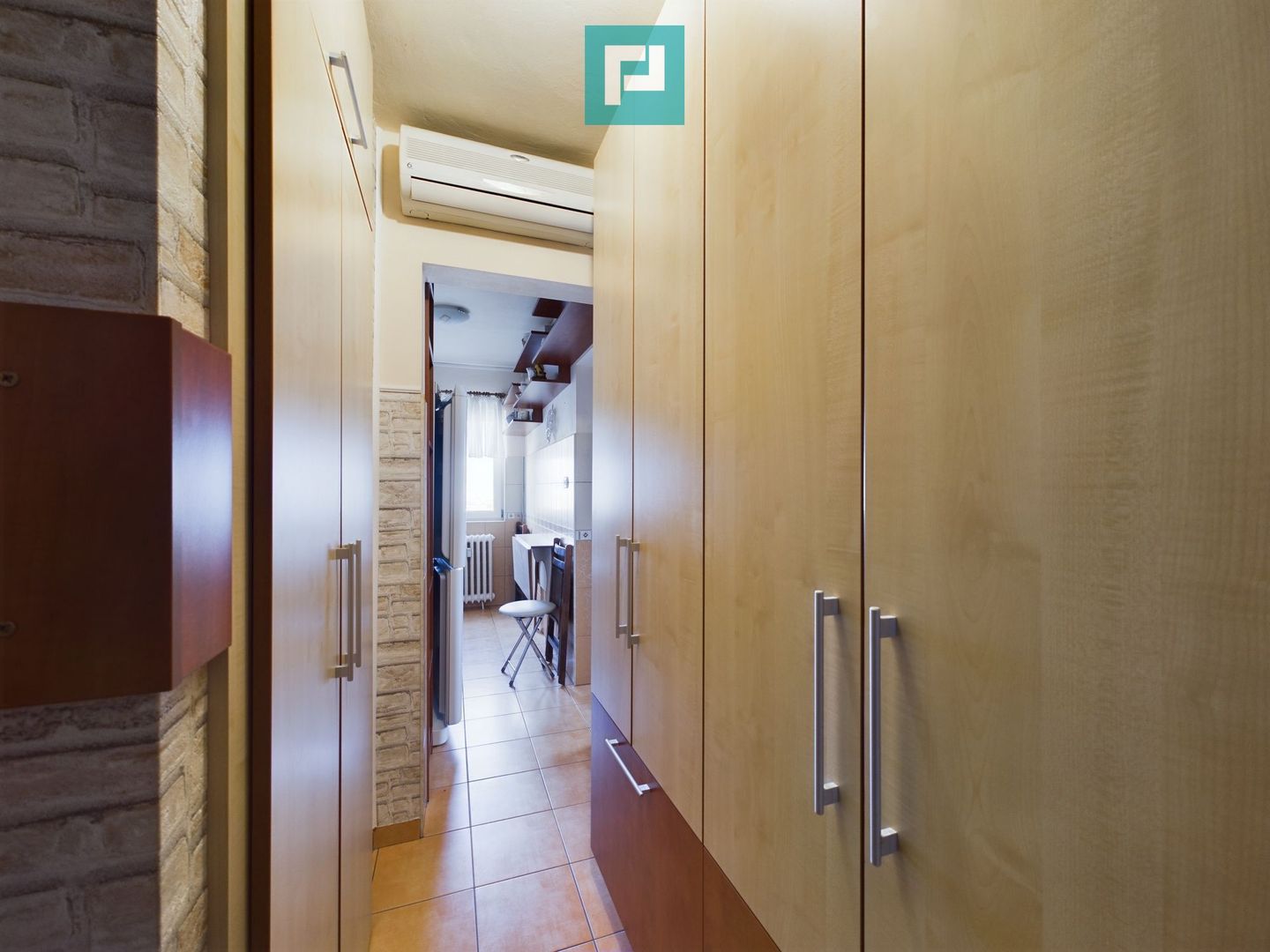 Apartament cu 3 camere zona Lebăda - Poză 8