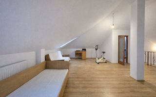 Casă cu 5 camere de vânzare in Lumina Constanta - Poză 9