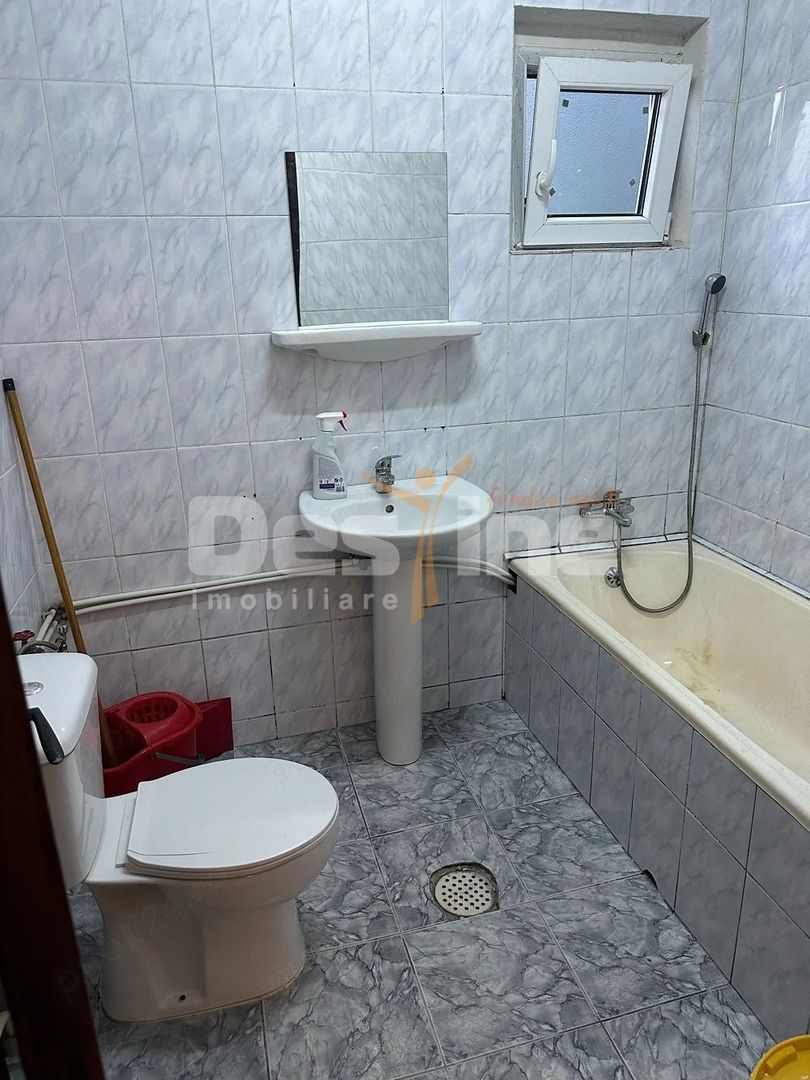 Închiriez apartament cu 2 camere în centrul Constanța, zona Dacia - Poză 8