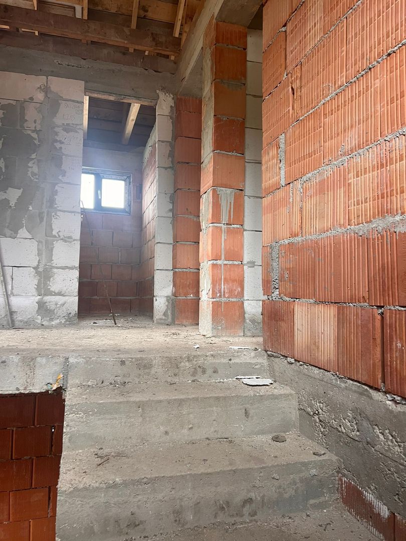 Casa individuala semifinisata in Sanicoara - Poză 14