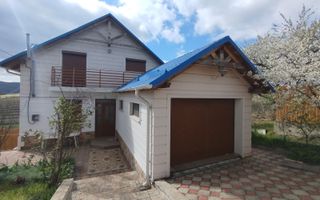 Casă generoasă cu 2 Nivele și confort modern – 10 Ari, Băcioi (sat Frumușica) - Poză 2