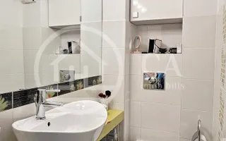 Apartament de inchiriat cu 4 camere in zona ultracentrala, Oradea - Poză 11