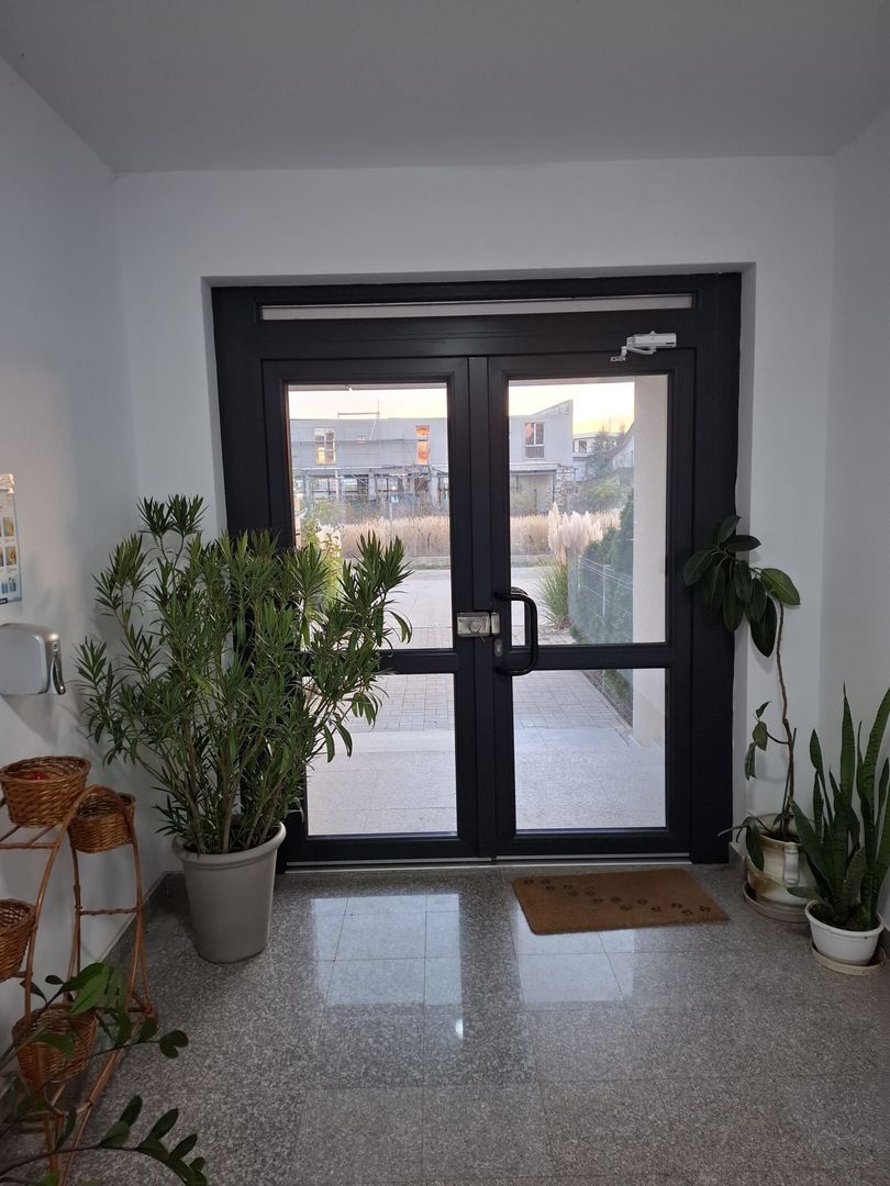 OTOPENI,  APARTAMENT 2 CAMERE - Poză 1