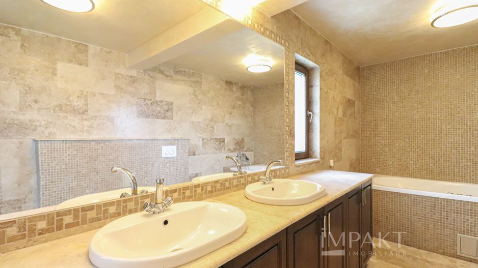 Casa deosebita cu teren de 900mp in cartierul Faget - Poză 16