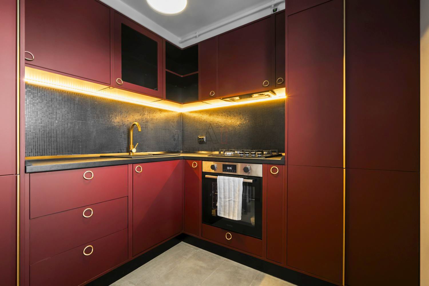 Garsoniera Designer Hils Republica 10 Min Metrou | Prima Inchiriere - Poză 11