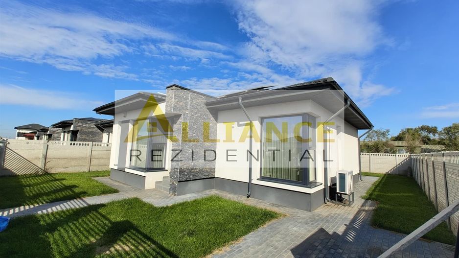 Casa moderna parter - 3 camere 2 bai 370 mp teren - Poză 3