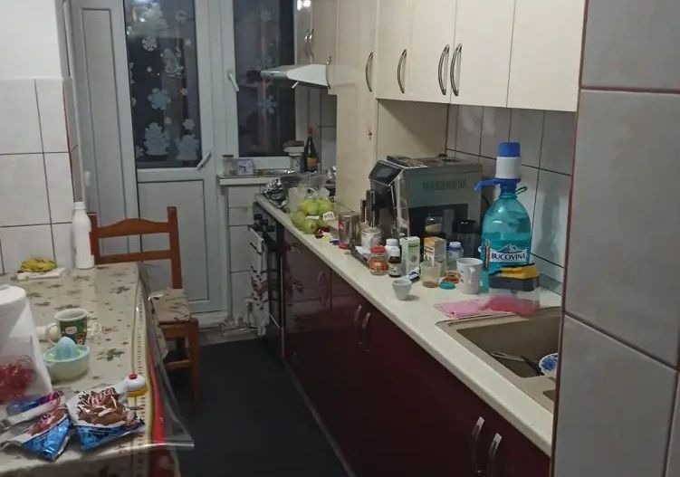 Apartament 3 camere de vânzare – Micro 13B,et 2 - Poză 2