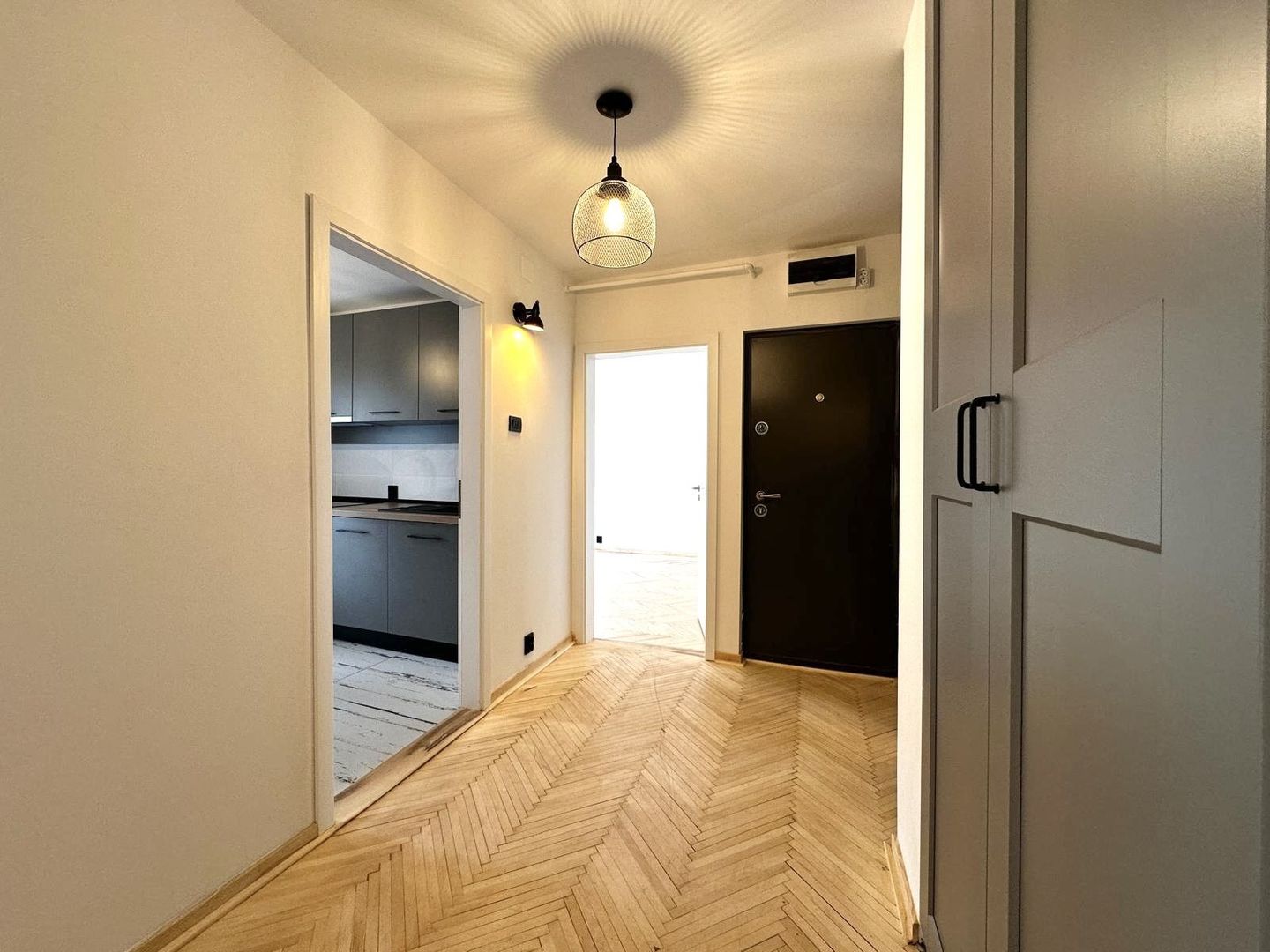 Apartament 2 camere,  elegant si spațios, zona Soarelui - Parcul Lidia - Poză 10