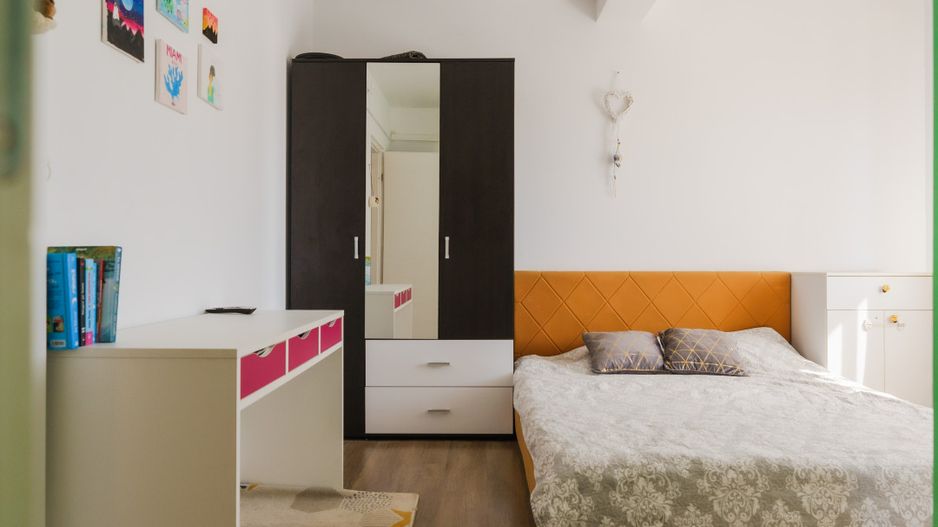 PALAZU MARE -  Vila Duplex cu 4 Camere, Panorama Superba si Curte Amenajata - Poză 9