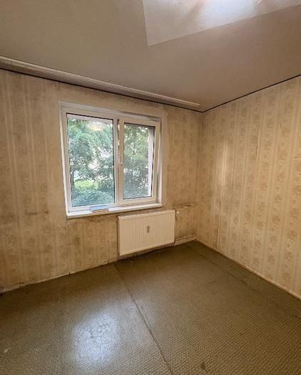 Apartament vânzare  zona de trafic  important , hipermarketuri, școala. - Poză 3