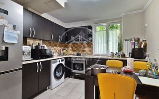 Apartament de vânzare cu 4 camere în zona Decebal, Oradea - Poză 6