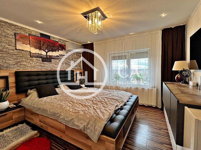 Apartament de vânzare cu 3 camere tip B în zona Rogerius, Oradea - Poză 1