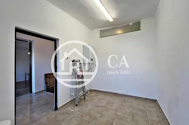 Apartament de vânzare la curte comună în zona Ultracentrală, Oradea - Poză 4
