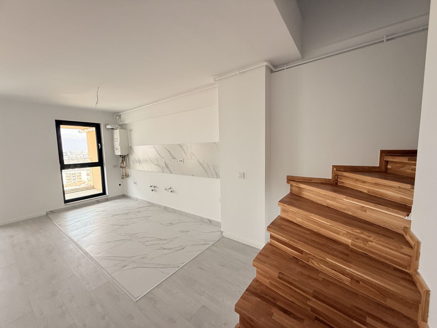 3 camere Parcul Carol 85 mp vedere panoramica - Poză 8