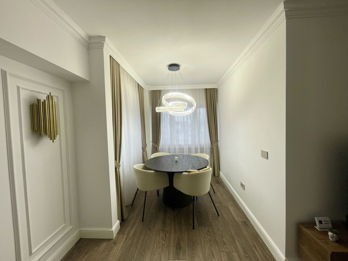 Apartament 3 camere | LUX | Ultracentral | Etaj 2 | Bloc cu lift - Poză 4