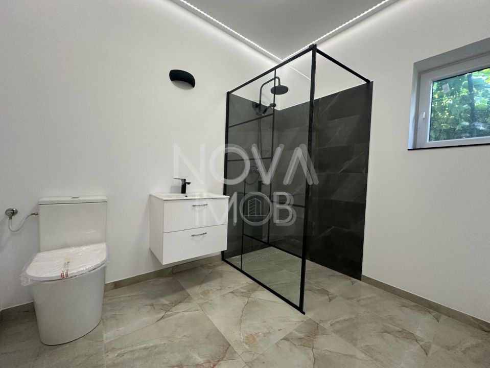 Casa de inchiriat - pretabil spatiu de birouri, Str. Luptei - Poză 8
