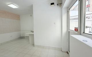 Spațiu comercial versatil, cu curte și acces auto | Simion Bărnuțiu - Poză 8