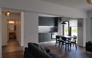 Inchiriez apartament 2 camere, Unirii, mobilat, centrala proprie