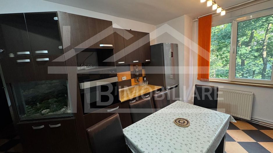 Apartament cu 2 camere, 50mp, decomandat, Zona Fortuna - Poză 8