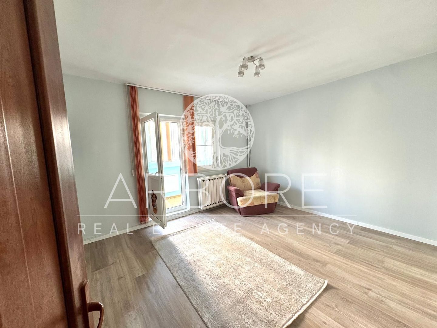 Apartament 3 camere de închiriat–Loc de parcare inclus - Poză 12