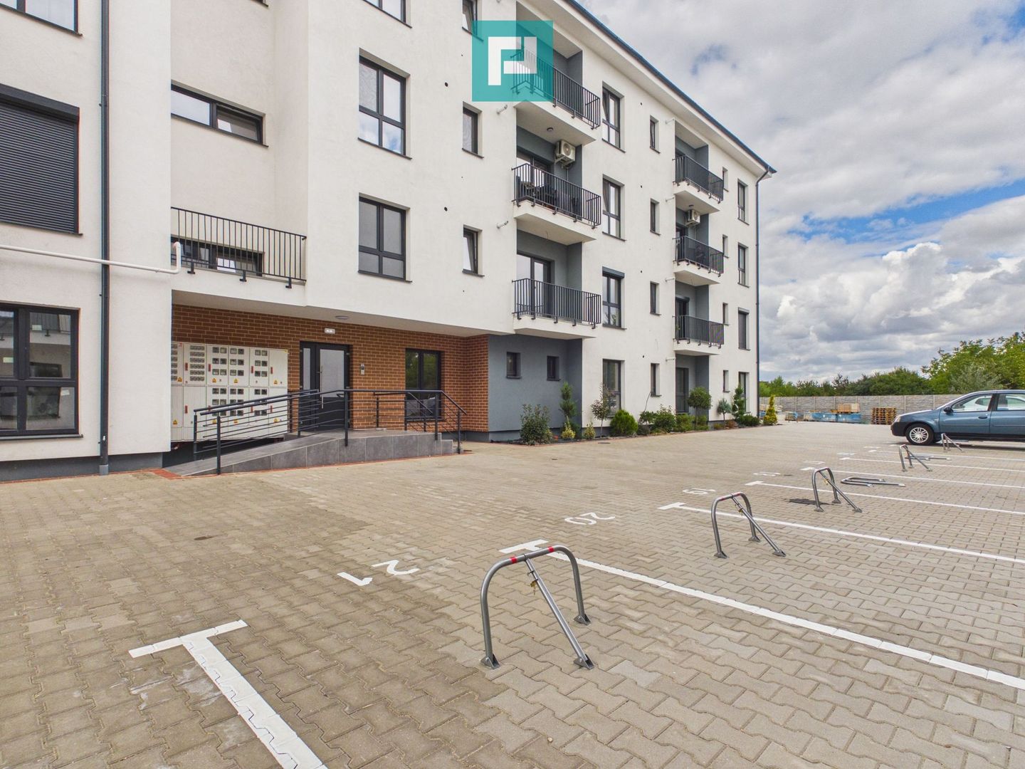 Apartament 2 camere în bloc nou, Gradiște - Poză 1