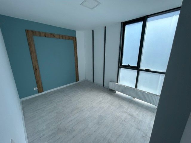 Inchiriere cladire moderna pentru clinica privata sau birouri - Poză 33