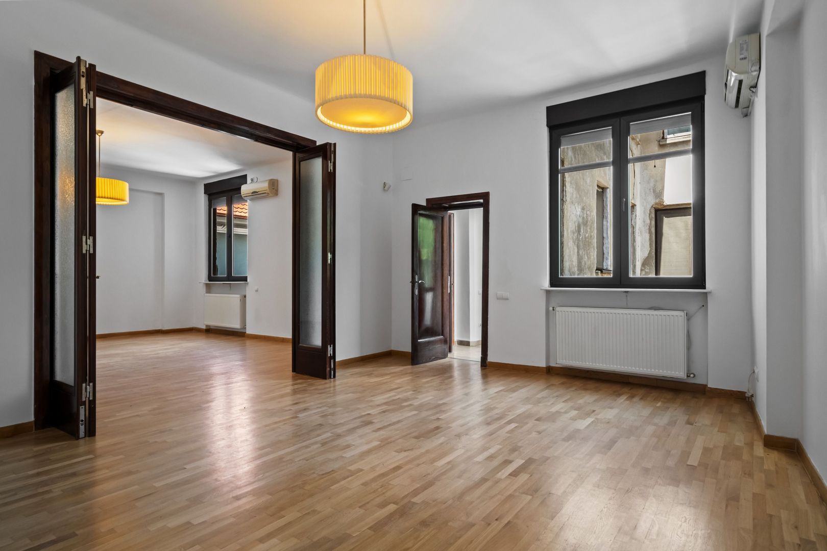 APARTAMENT 4 CAMERE ULTRACENTRAL - Poză 2