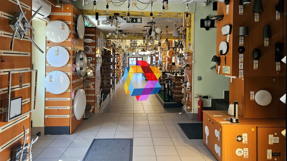 Casă plus Spațiu comercial  741 mp, Teren 906 mp Brasov - zona Blumana - Poză 12