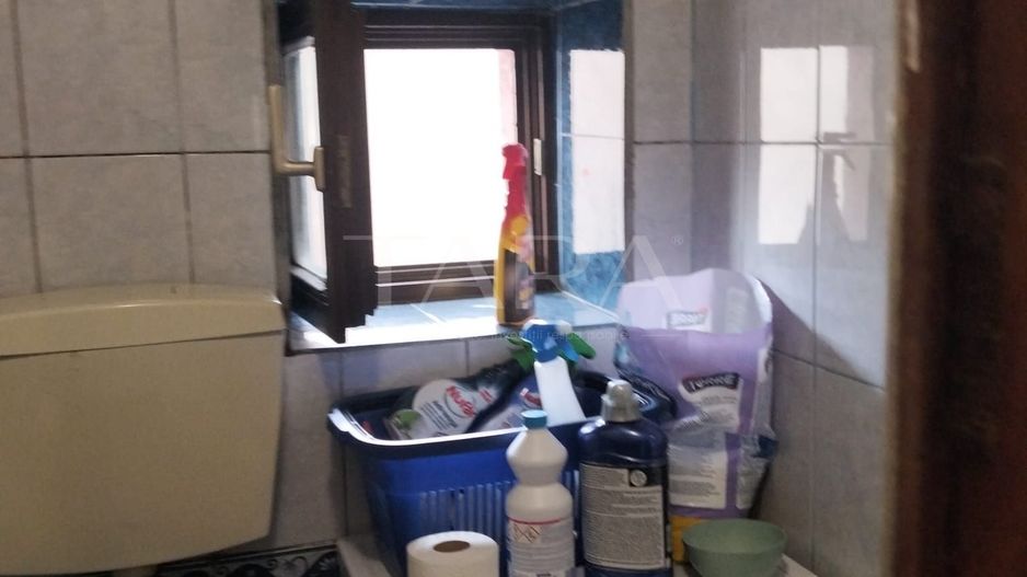 Casă în Piața Unirii – Curte, Parcare și Potențial de Mansardare - Poză 6