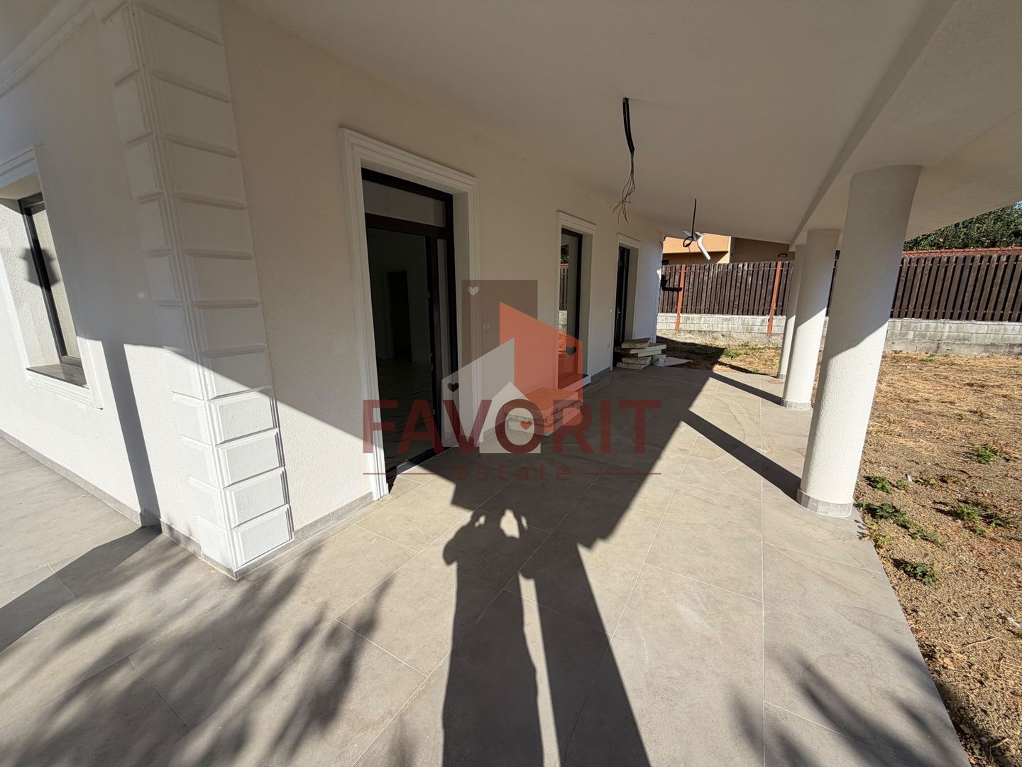 Casa individuala. 172 mp utili. Garaj. Disponibila imediat - Poză 21