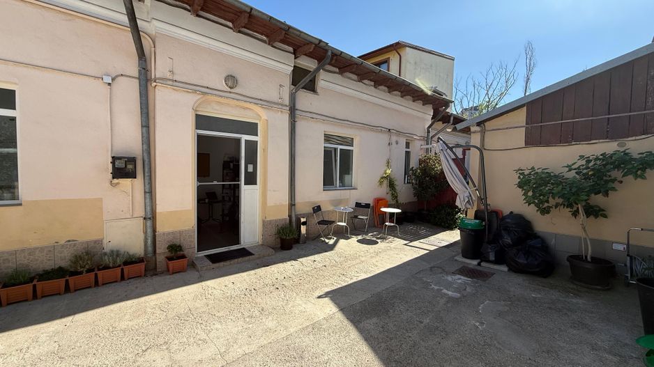 Casa 177.6mp Utili | Teren 360mp | Mihalache | Banu Manta - Poză 1