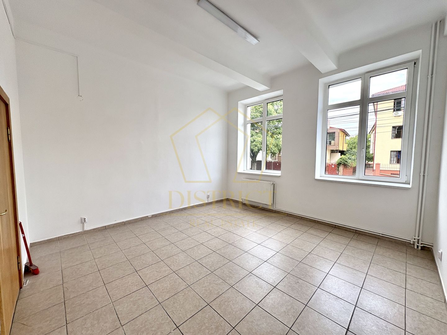 COMISION 0 | Spațiu comercial tip birou | Balcescu - Poză 2