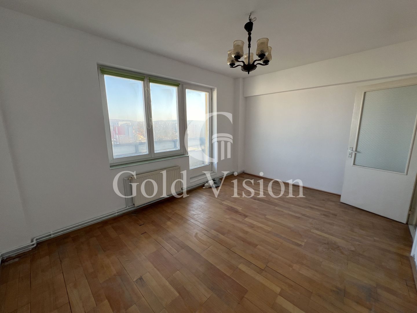 Apartament cu 3 camere, etajul 5/6, decomandat, zona Unirii - Poză 4