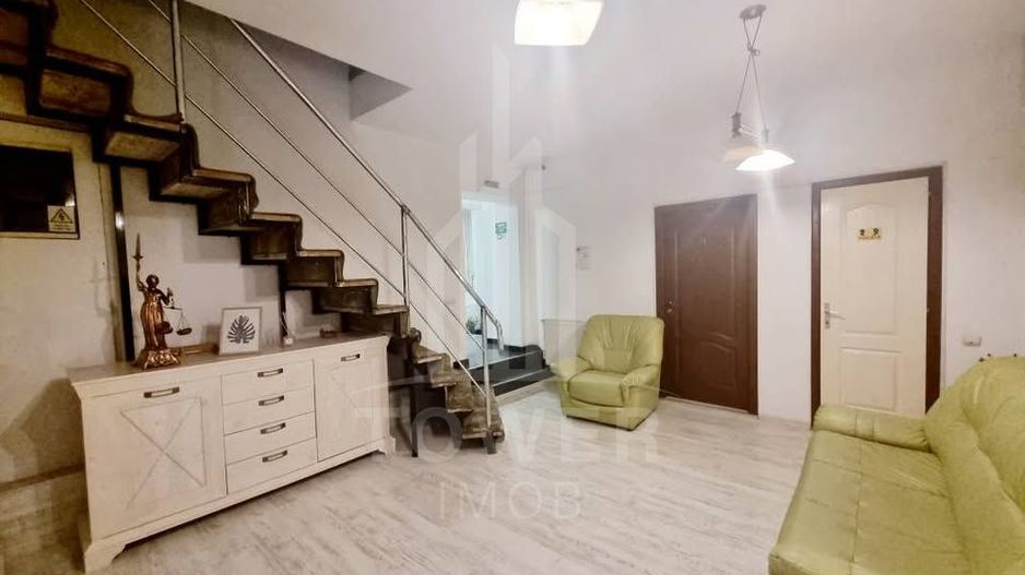 Pensiune dublă de vânzare | Zona Turnișor-Sibiu - Poză 2