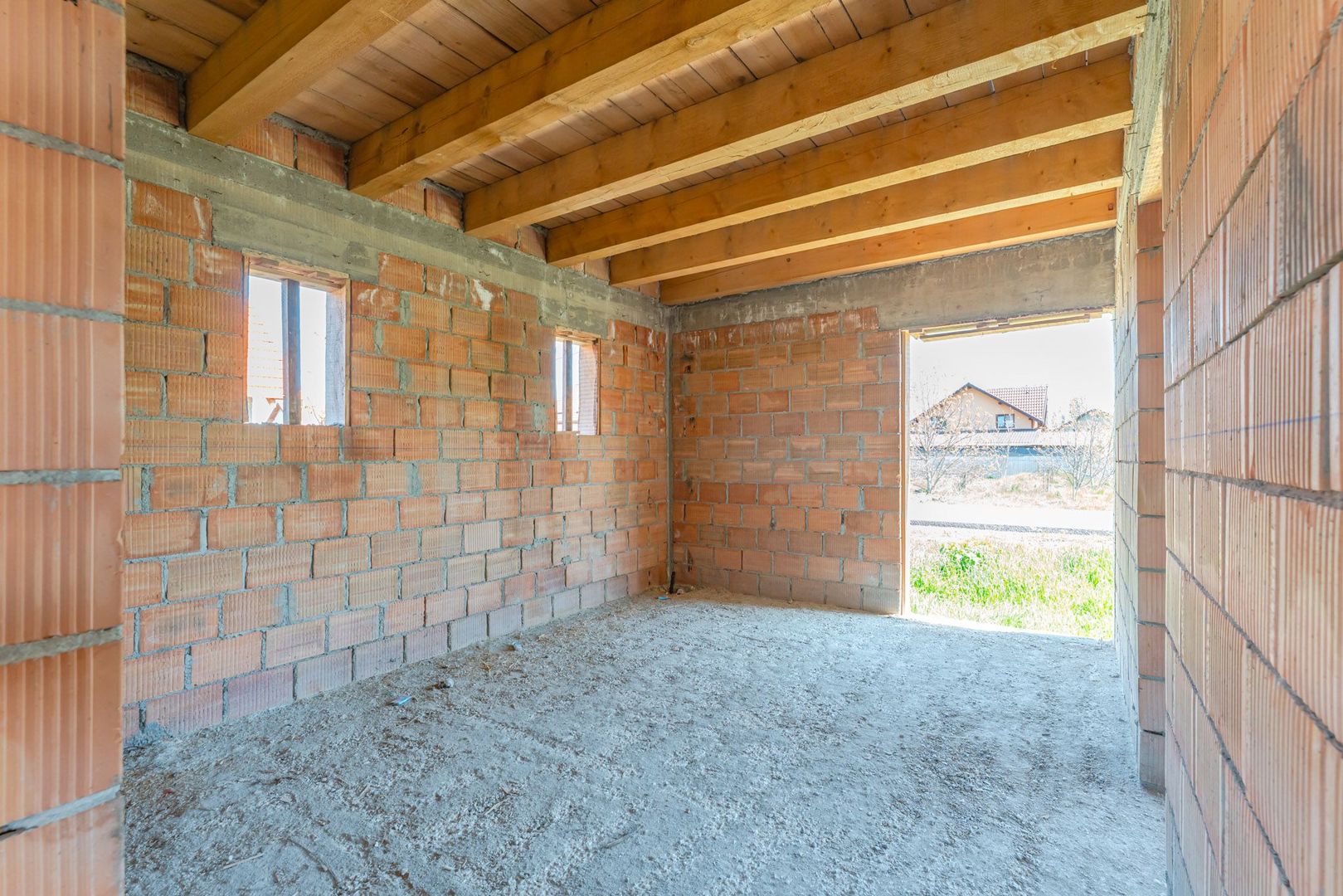 Oportunitate Casă la Roșu în Harman – Ideală pentru Personalizare - Poză 6