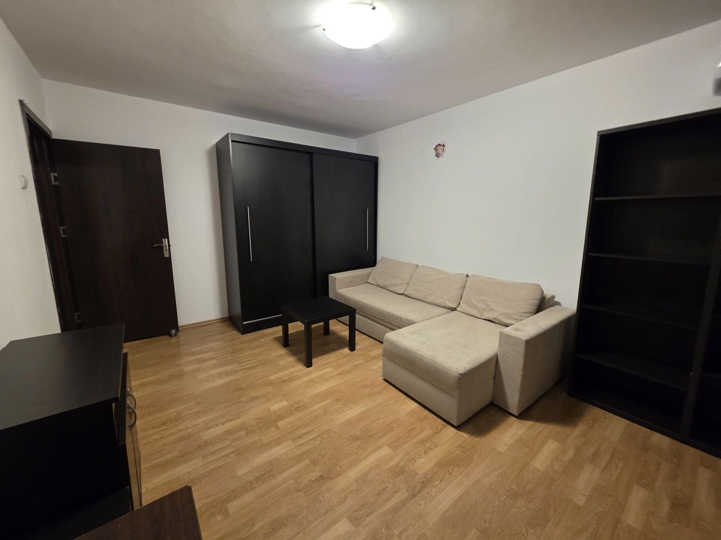 Apartament 2 camere decomandat Eroii Revolutiei - Metrou - Poză 3