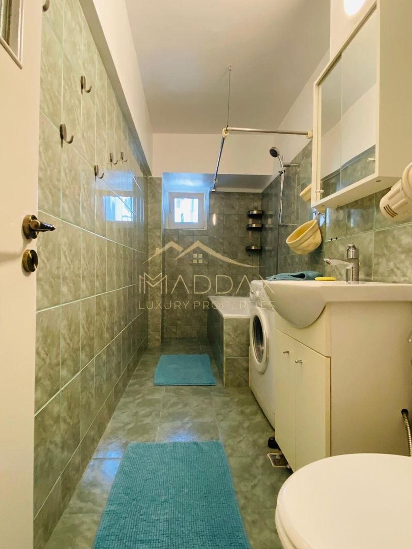 Apartament spațios cu 4 camere, vedere spectaculoasă către Palatul Parlamentului - Poză 18