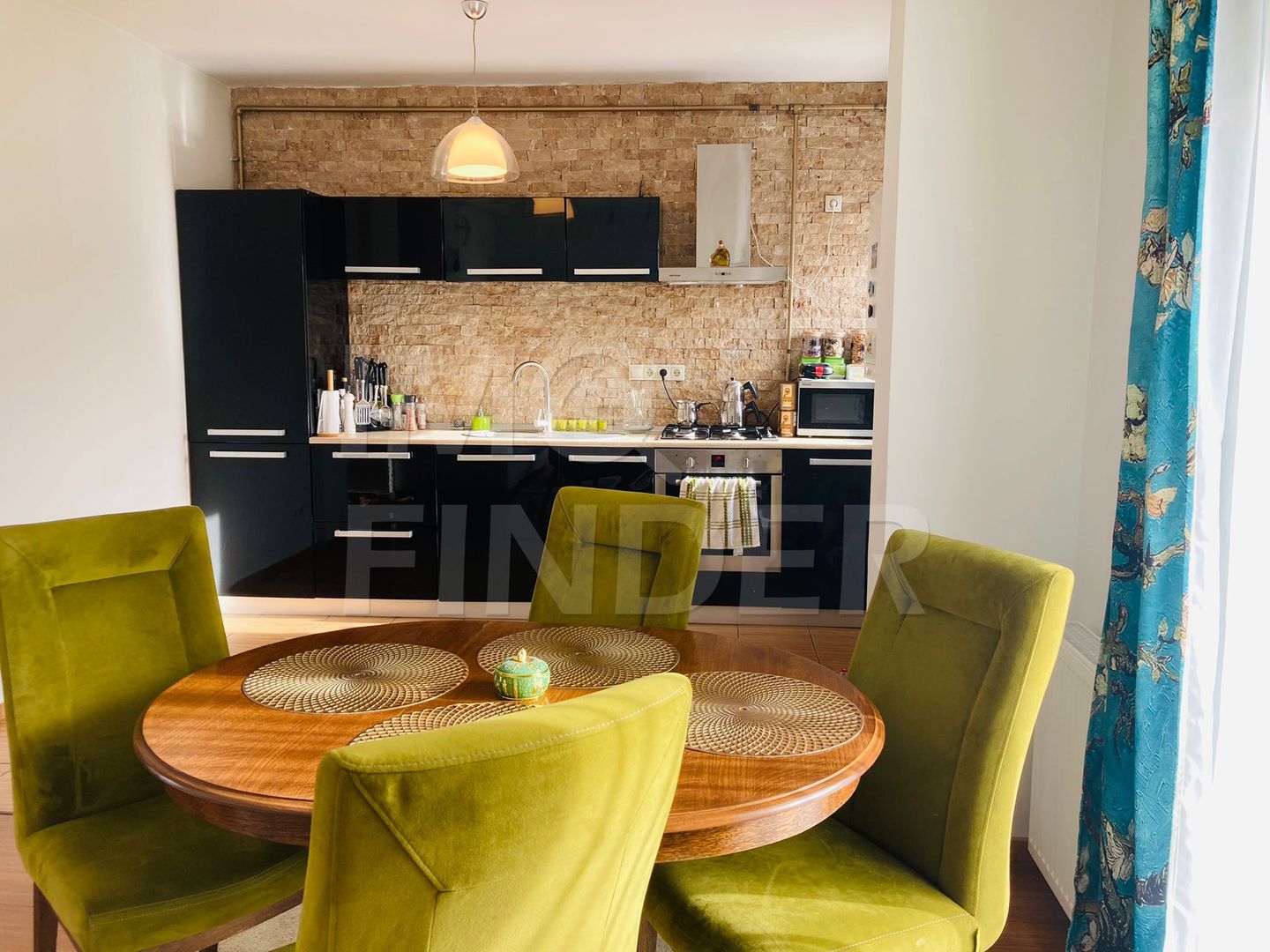 Apartament la Cheie cu Garaj si Boxa in Buna Ziua - Poză 2