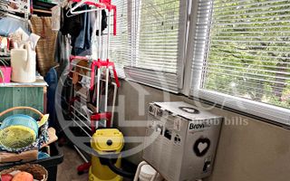 Apartament cu 3 camere de vanzare in zona Rogerius, Oradea - Poză 9