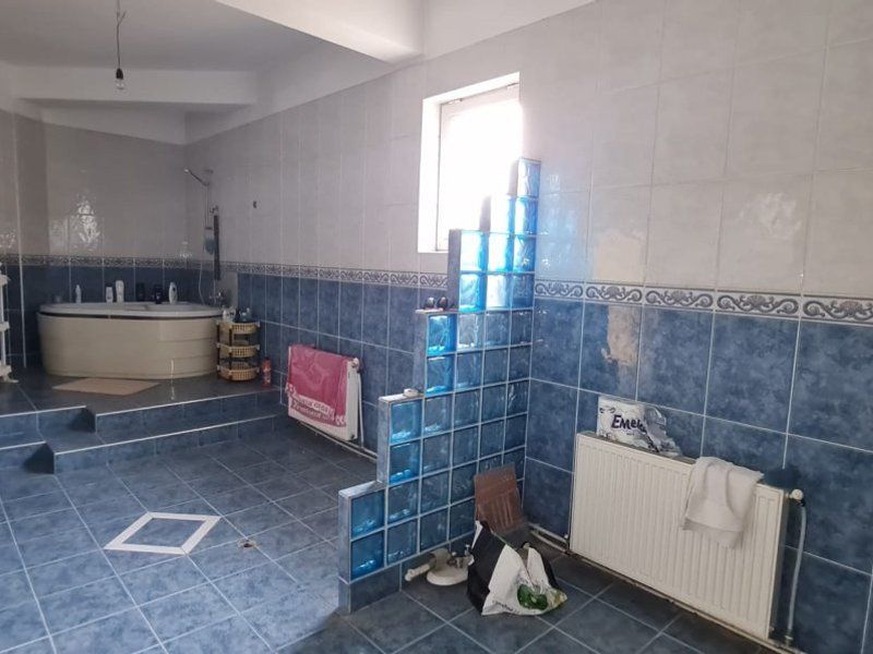 Vila cu piscina, 950  mp teren -  Piata Centrala, str. Posta Veche - Poză 11