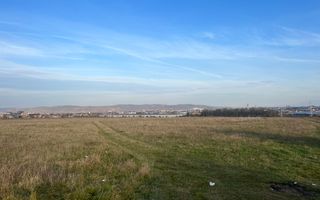 Teren intravilan 8000 mp. Ideal investitie/ Ogorului-Turnisor - Poză 4