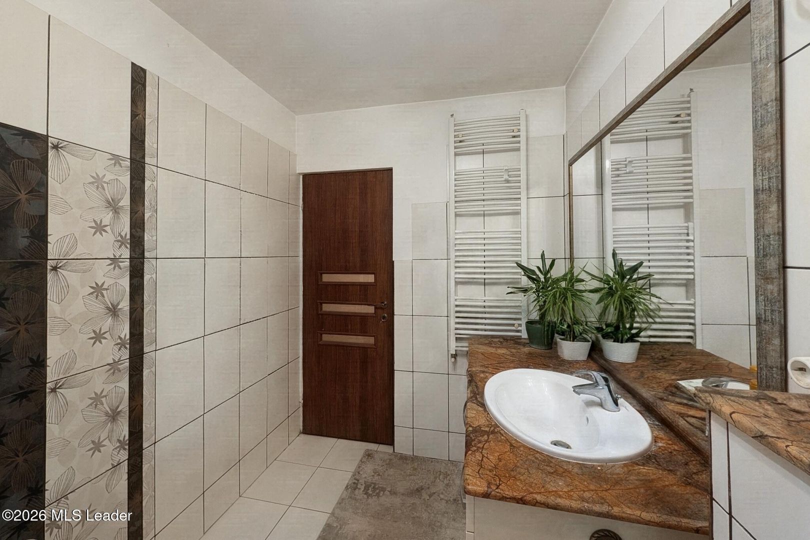 Padurea Cernica - Casa P+1+Pod Inalt, Lot pe Colt 250 Mp, Mobilata - Poză 25