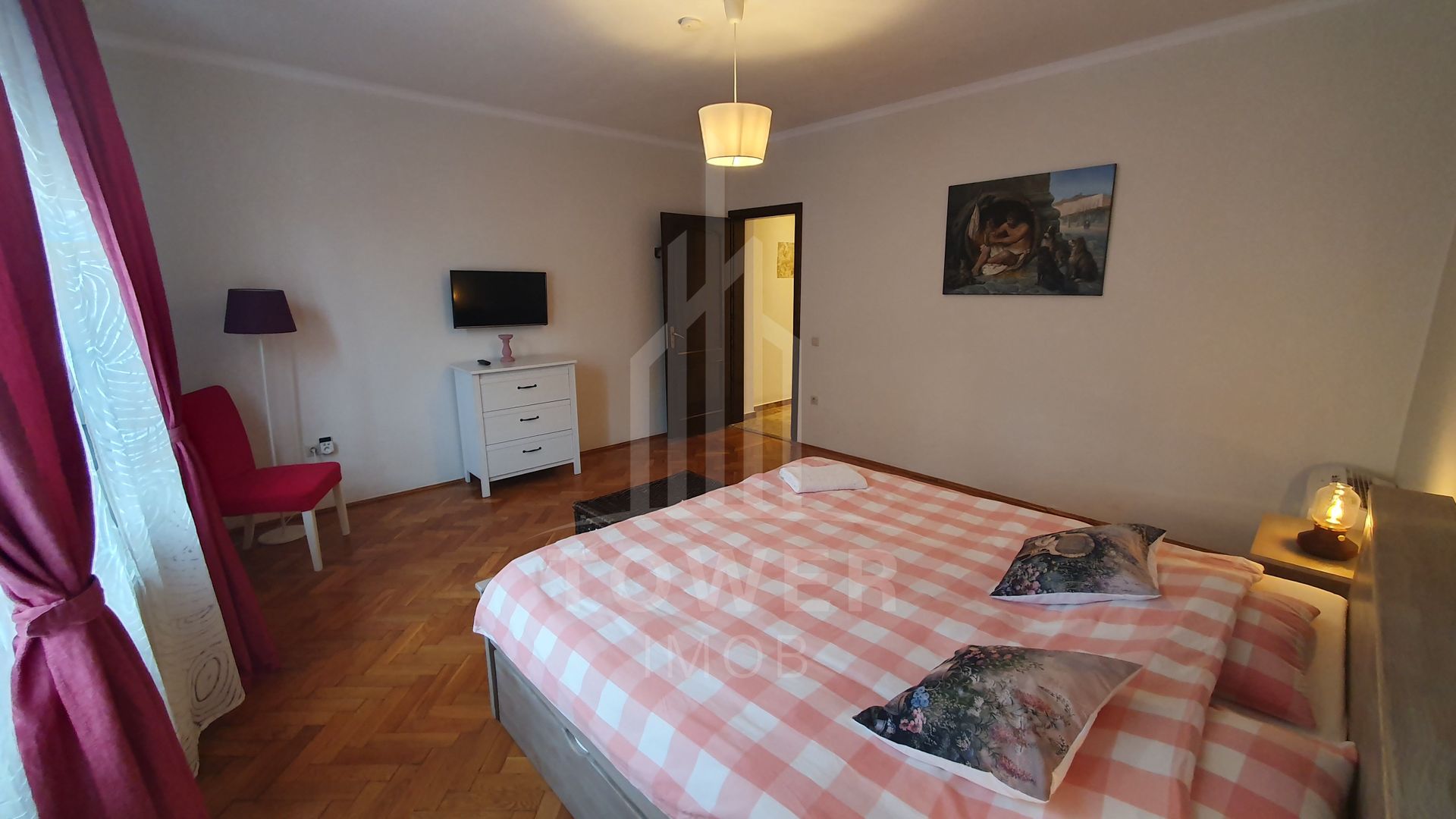 Apartament de vanzare în centrul istoric al orașului . - Poză 9