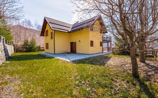 Casă de vacanță în Poiana Mărului. - Poză 22